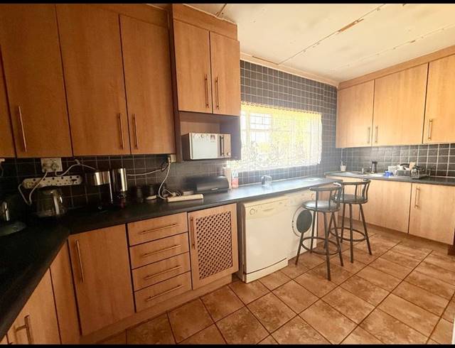 3 BEDROOM HOUSE FOR SALE IN VANDERBIJLPARK SE 1